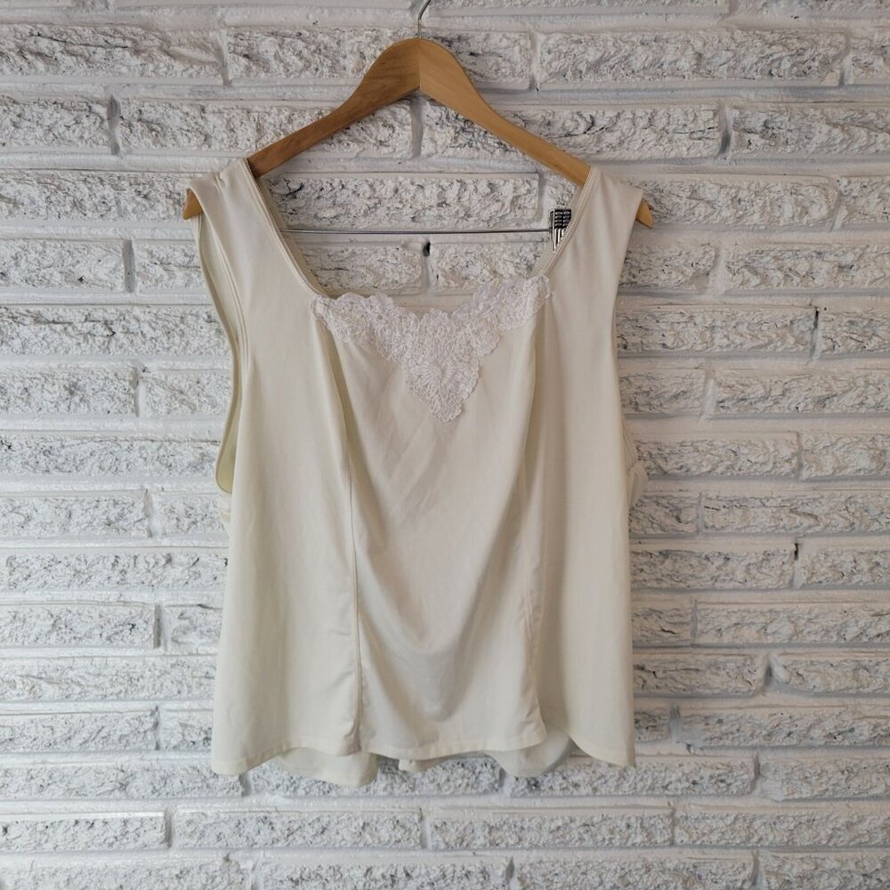 Cato Womens Top 22W 24W Plus Tank White Crochet Trim Poly Blend WHI26E